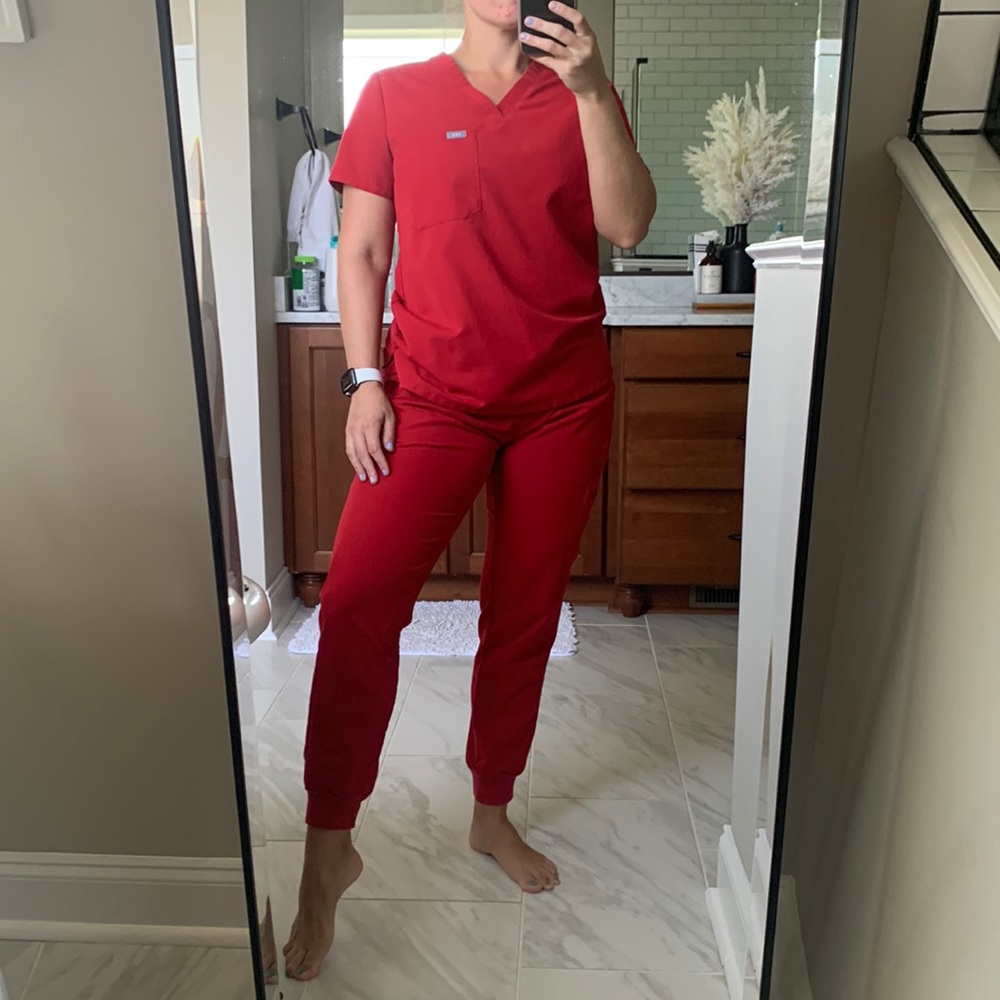 Figs Scrub Set